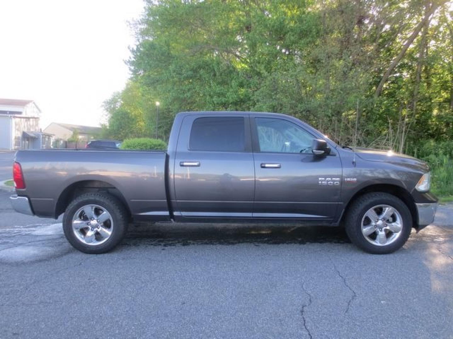 2016 Gray /Gray RAM 1500 Big Horn Crew Cab LWB 4WD (1C6RR7TT5GS) with an 5.7L V8 OHV 16V engine, Automatic transmission, located at 270 US Route 6, Mahopac, NY, 10541, (845) 621-0895, 41.349022, -73.755280 - Photo#12